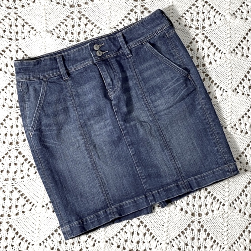 OLD NAVY Classic Denim Skirt